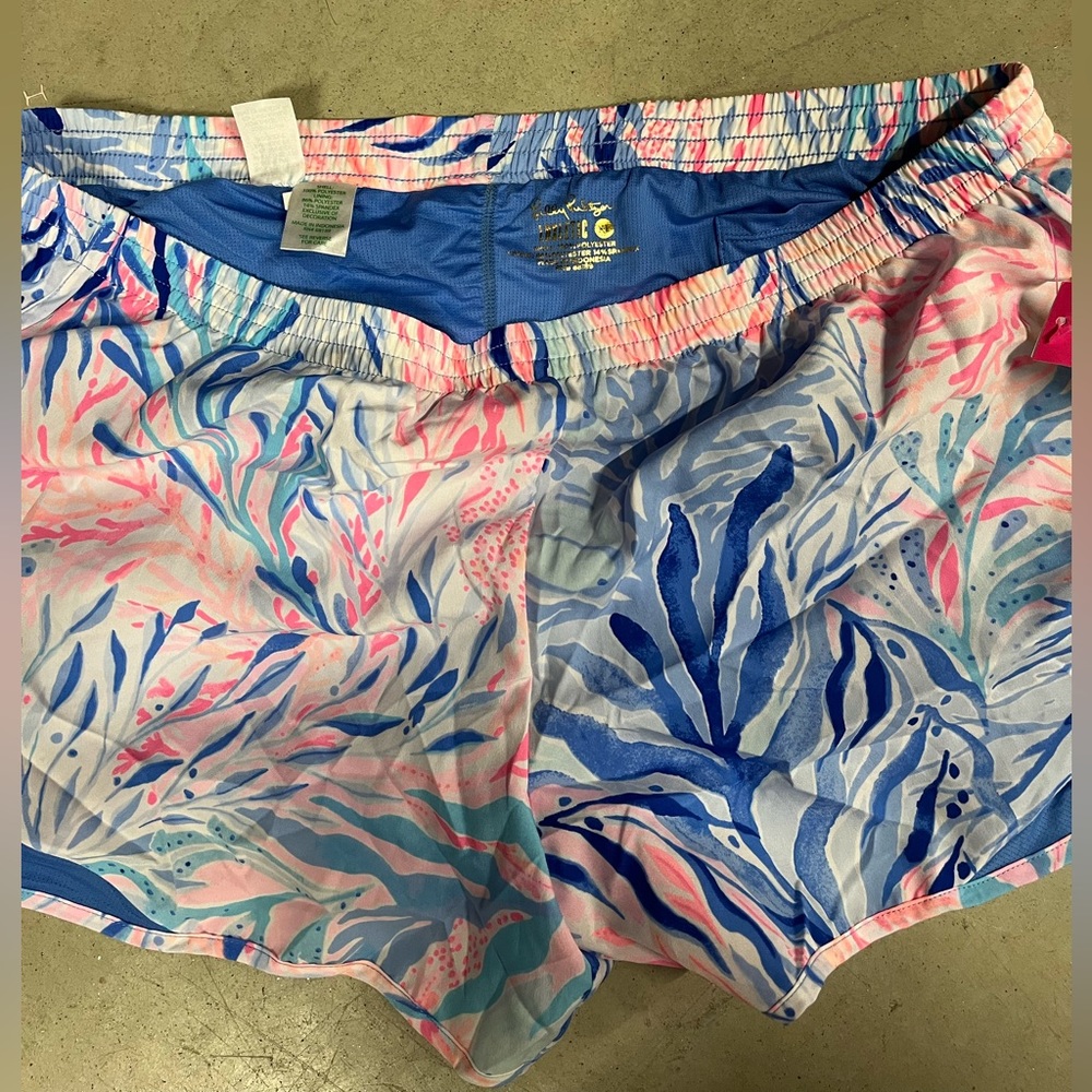 Lilly Pulitzer athletic shorts size xl